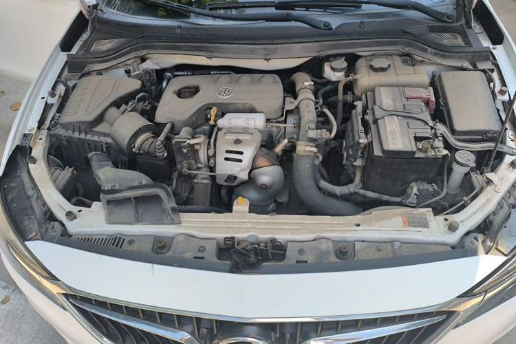 Used Buick GT 2018 15T Manual Elite Version China V Standard Engine Bay