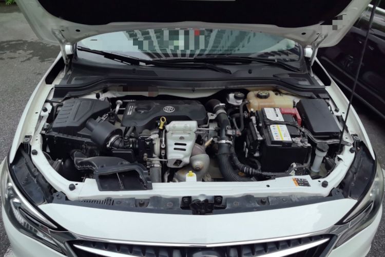 Used Buick GT 2018 15T Dual-Clutch Elite Model China V Standard Engine Bay