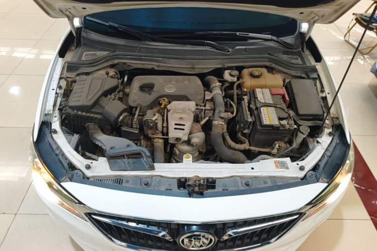 Used Buick GT 2018 15T Dual-Clutch Elite Model China V Standard Engine Bay