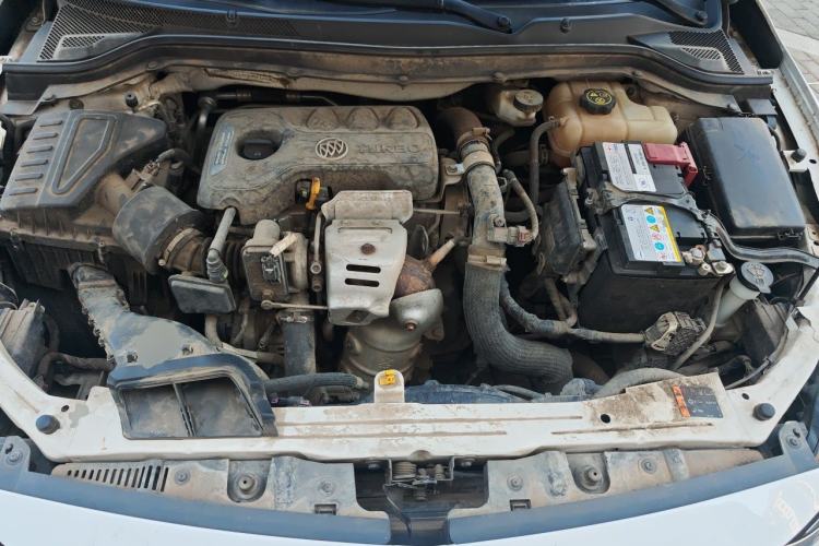 Used Buick GT 2018 15T Manual Elite Version China V Standard Engine Bay
