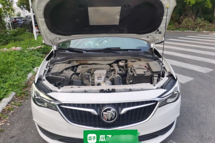 Used Buick GT 2018 15T Dual-Clutch Elite Model China V Standard Engine Bay