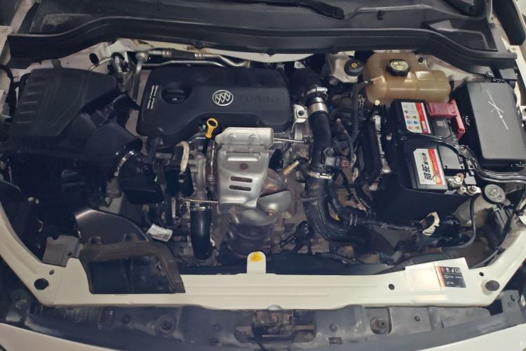 Used Buick GT 2018 15T Dual-Clutch Elite Model China V Standard Engine Bay