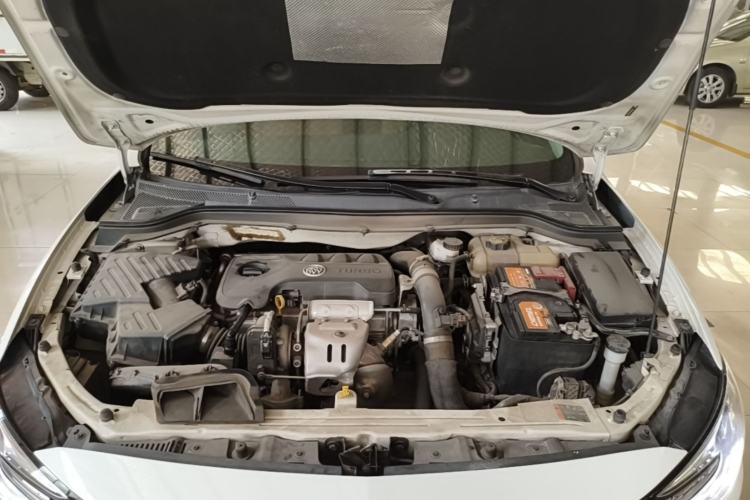 Used Buick GT 2018 18T Automatic Flagship Model Engine Bay