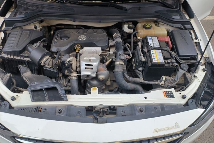 Used Buick GT 2018 15T Dual-Clutch Elite Model China V Standard Engine Bay