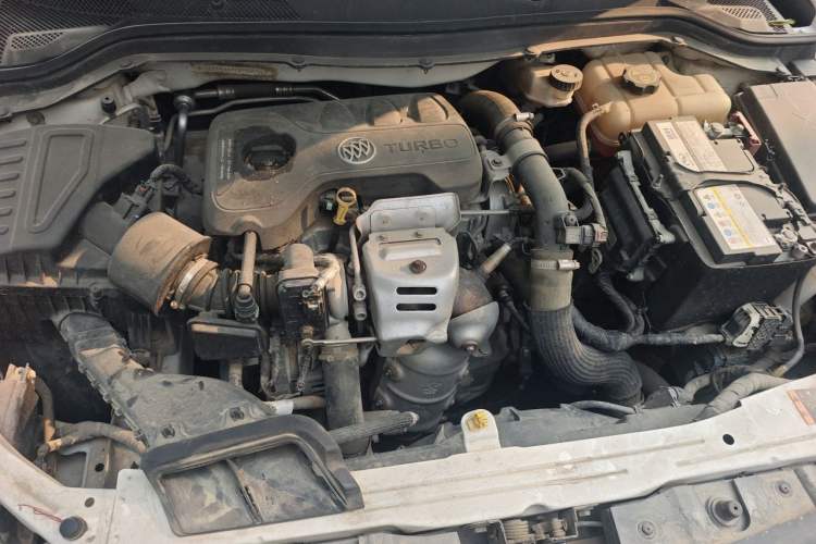 Used Buick GT 2018 15T Manual Elite Version China V Standard Engine Bay