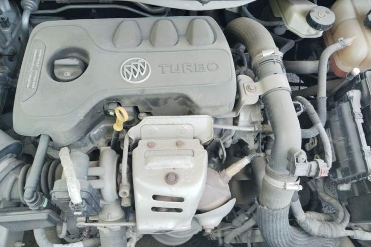 Used Buick GT 2018 15T Dual-Clutch Elite Model China V Standard Engine Bay