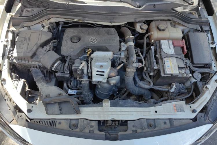Used Buick GT 2018 15T Dual-Clutch Elite Model China V Standard Engine Bay