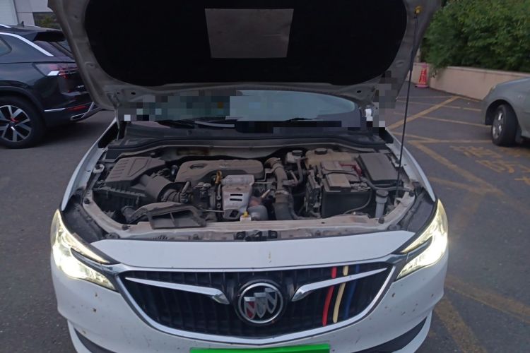 Used Buick GT 2018 15T Dual-Clutch Elite Model China V Standard Engine Bay