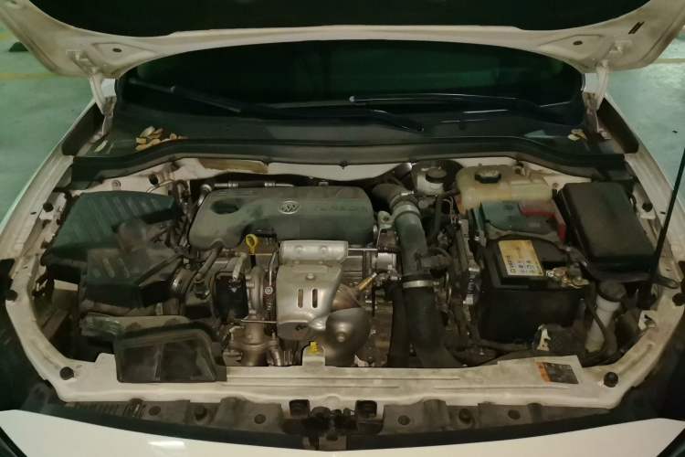 Used Buick GT 2018 18T Automatic Elite Model Engine Bay