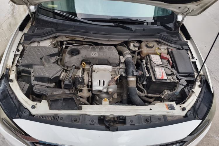 Used Buick GT 2018 18T Automatic Elite Model Engine Bay