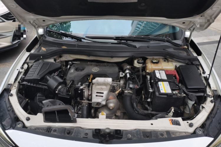 Used Buick GT 2018 15T Dual-Clutch Elite Model China V Standard Engine Bay