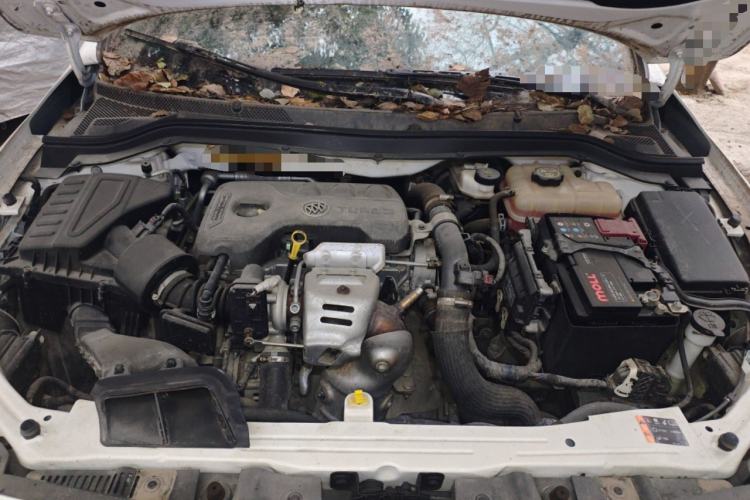 Used Buick GT 2018 15T Manual Elite Version China V Standard Engine Bay