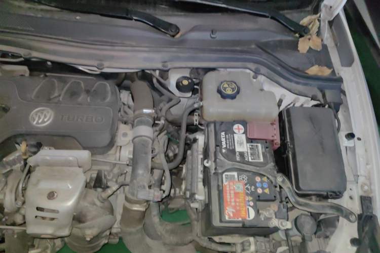 Used Buick GT 2018 15T Manual Elite Version China V Standard Engine Bay Left