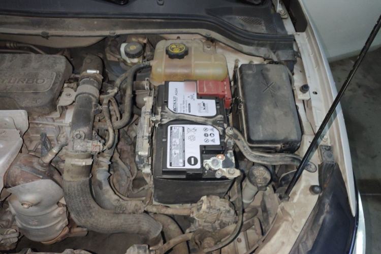 Used Buick GT 2018 15T Manual Elite Version China V Standard Engine Bay Left