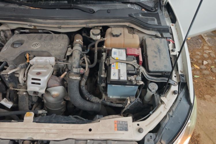 Used Buick GT 2018 15T Dual-Clutch Elite Model China V Standard Engine Bay Left