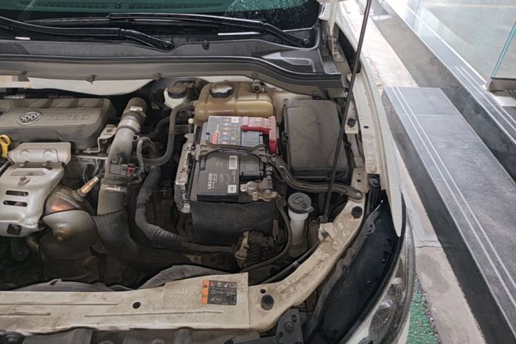 Used Buick GT 2018 15T Dual-Clutch Elite Model China V Standard Engine Bay Left