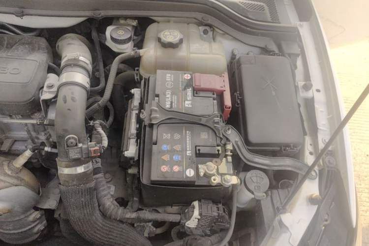 Used Buick GT 2018 18T Automatic Flagship Model Engine Bay Left