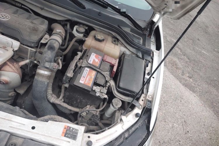 Used Buick GT 2018 18T Automatic Flagship Model Engine Bay Left
