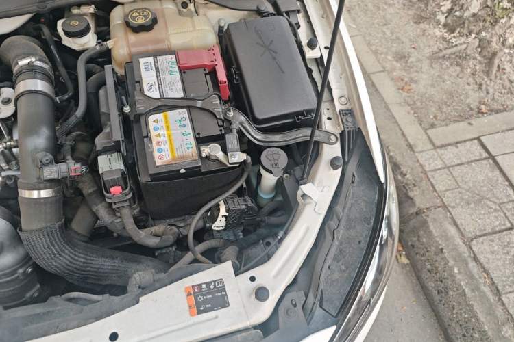 Used Buick GT 2018 18T Automatic Elite Model Engine Bay Left
