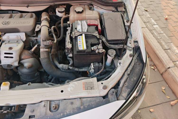 Used Buick GT 2018 15T Dual-Clutch Advanced Model China V Standard Engine Bay Left