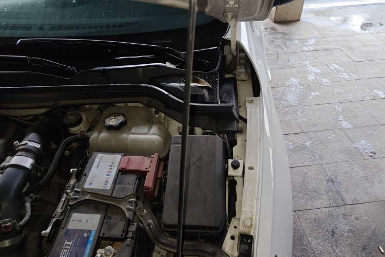 Used Buick GT 2018 18T Automatic Elite Model Engine Bay Left