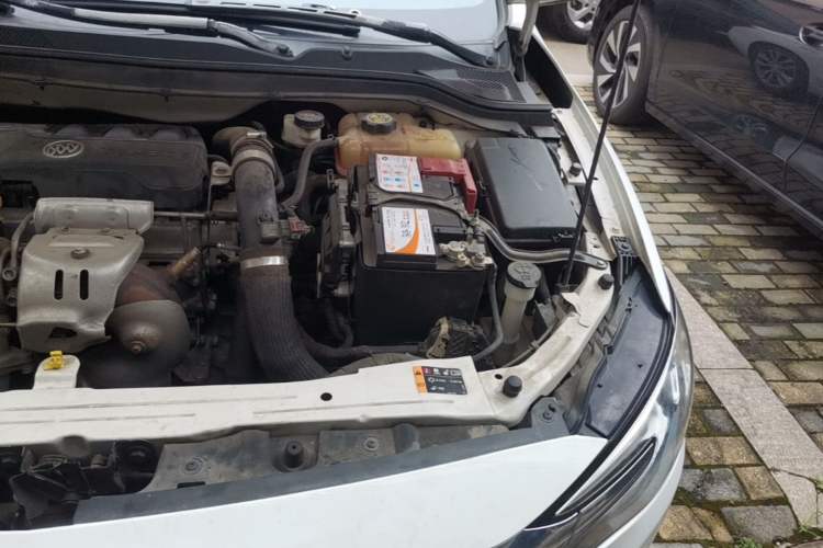 Used Buick GT 2018 18T Automatic Elite Model Engine Bay Left