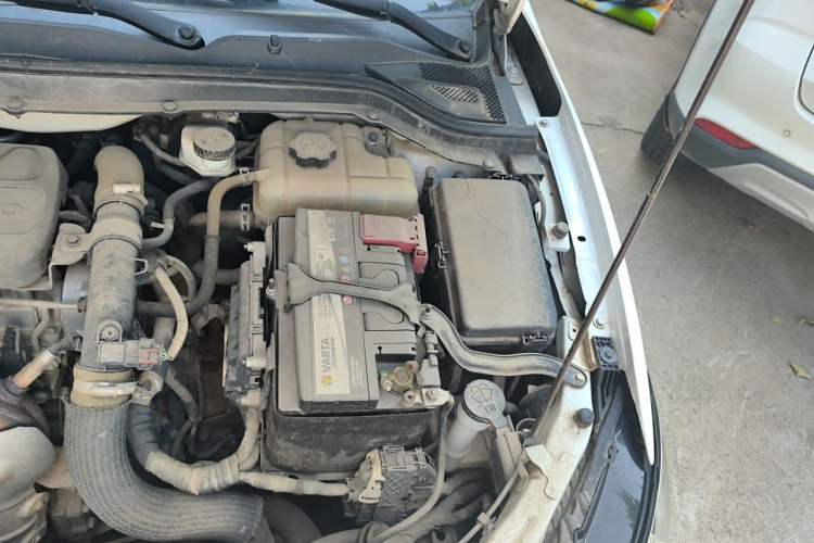 Used Buick GT 2018 15T Manual Elite Version China V Standard Engine Bay Left