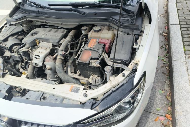 Used Buick GT 2018 15T Dual-Clutch Elite Model China V Standard Engine Bay Left