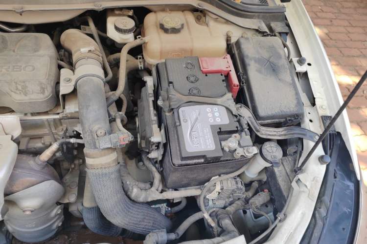 Used Buick GT 2018 18T Automatic Flagship Model Engine Bay Left