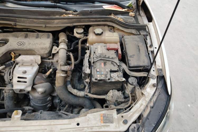Used Buick GT 2018 15T Dual-Clutch Elite Model China V Standard Engine Bay Left