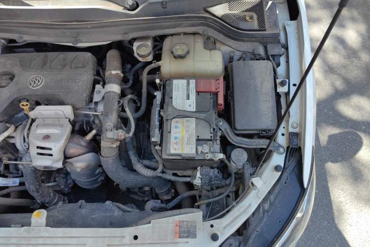 Used Buick GT 2018 15T Dual-Clutch Elite Model China V Standard Engine Bay Left