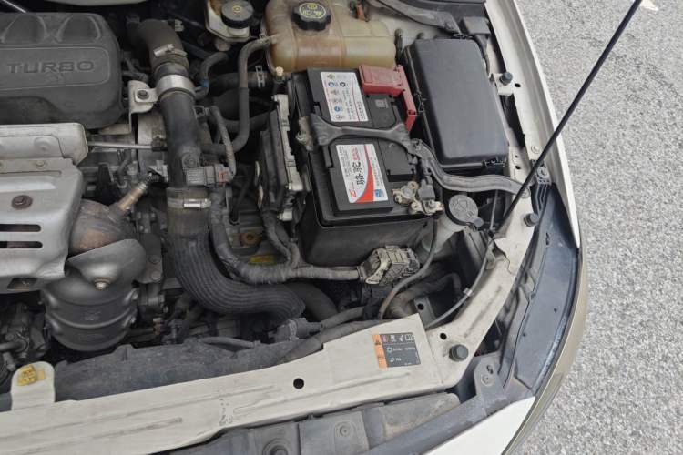 Used Buick GT 2018 15T Dual-Clutch Elite Model China V Standard Engine Bay Left