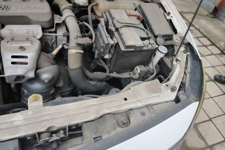 Used Buick GT 2018 15T Manual Elite Version China V Standard Engine Bay Left