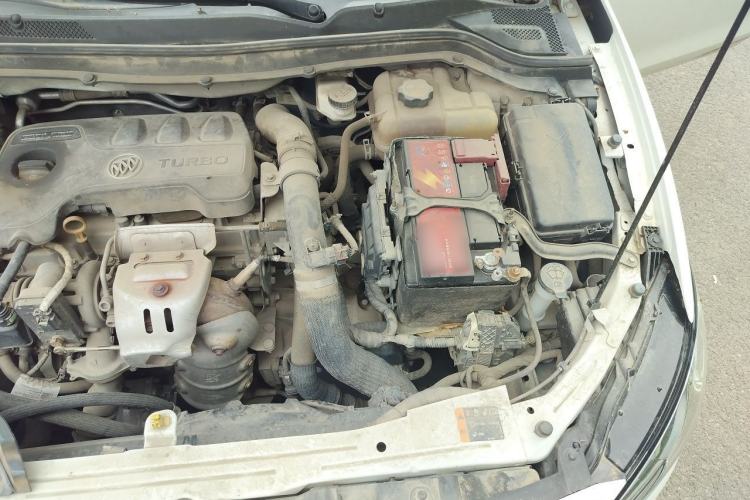 Used Buick GT 2018 18T Automatic Flagship Model Engine Bay Left