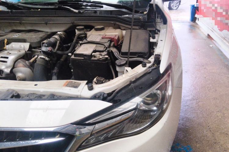 Used Buick GT 2018 15T Manual Entry-Level Version China V Standard Engine Bay Left