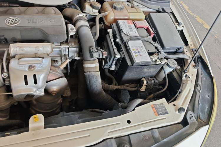 Used Buick GT 2018 18T Automatic Elite Model Engine Bay Left