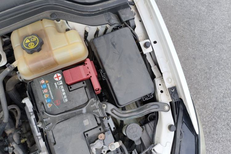Used Buick GT 2018 18T Automatic Flagship Model Engine Bay Left