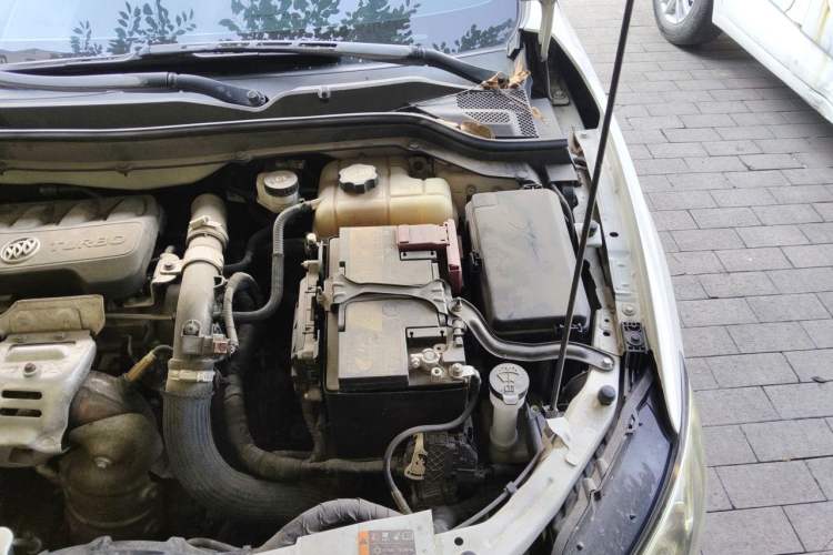 Used Buick GT 2018 15T Dual-Clutch Elite Model China V Standard Engine Bay Left