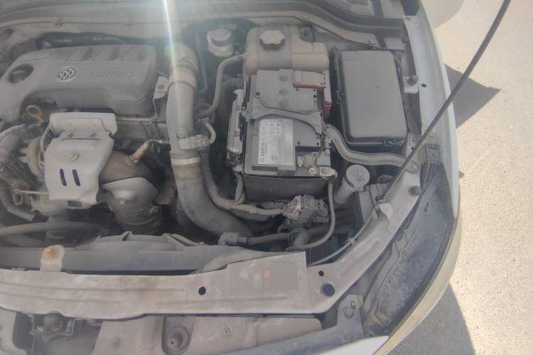 Used Buick GT 2018 18T Automatic Flagship Model Engine Bay Left