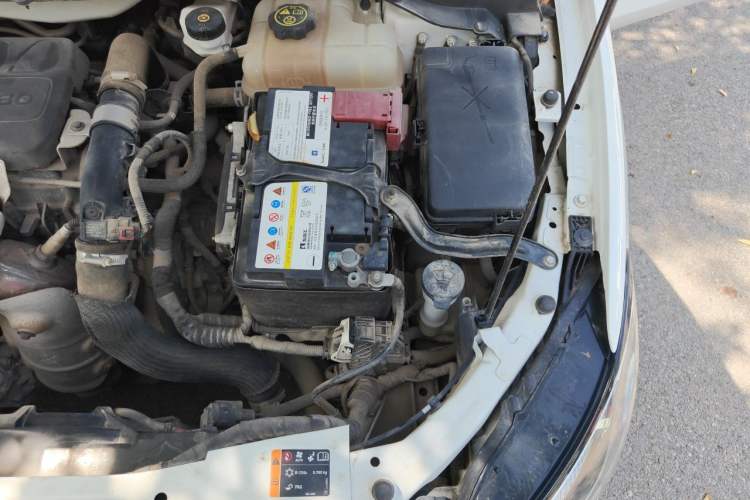 Used Buick GT 2018 15T Manual Entry-Level Version China V Standard Engine Bay Left
