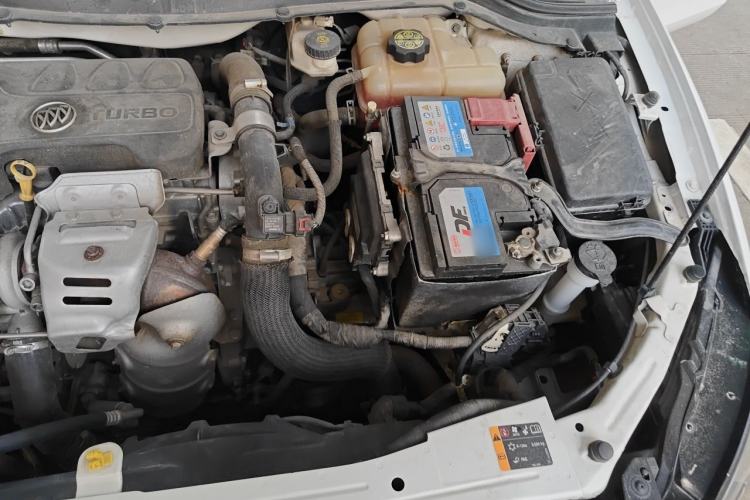 Used Buick GT 2018 15T Dual-Clutch Elite Model China V Standard Engine Bay Left