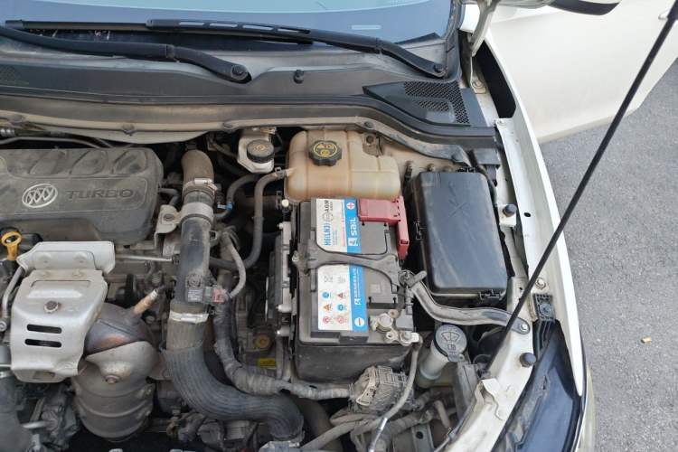 Used Buick GT 2018 15T Dual-Clutch Elite Model China V Standard Engine Bay Left