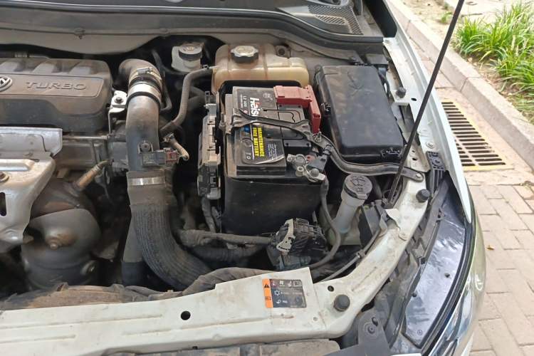 Used Buick GT 2018 18T Automatic Elite Model Engine Bay Left