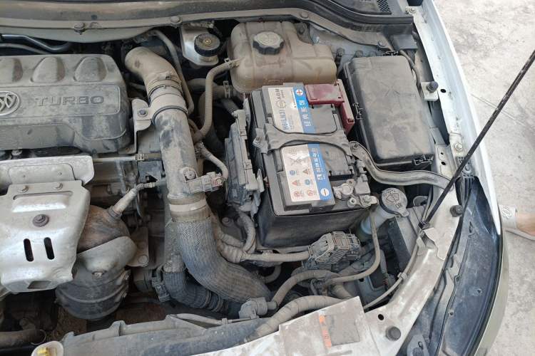 Used Buick GT 2018 18T Automatic Elite Model Engine Bay Left