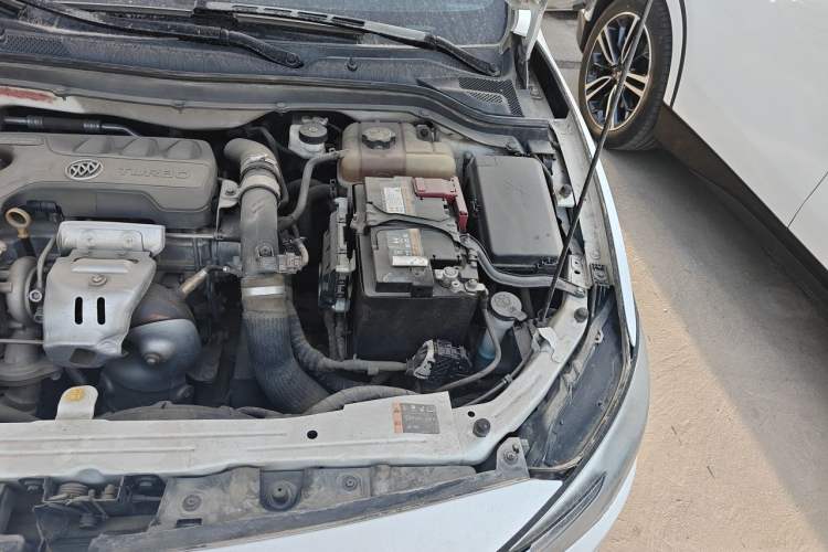 Used Buick GT 2018 18T Automatic Flagship Model Engine Bay Left