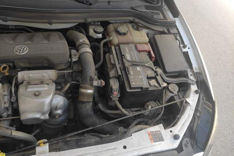 Used Buick GT 2018 18T Automatic Flagship Model Engine Bay Left