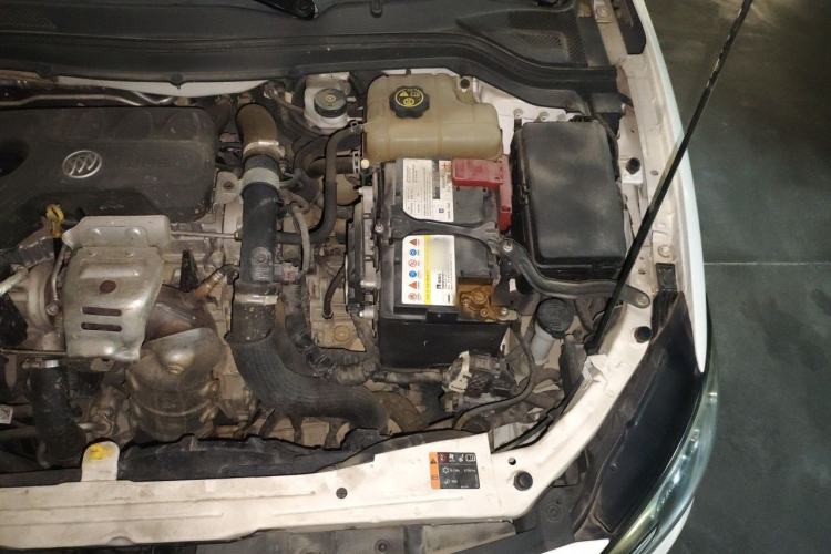 Used Buick GT 2018 15T Dual-Clutch Elite Model China V Standard Engine Bay Left