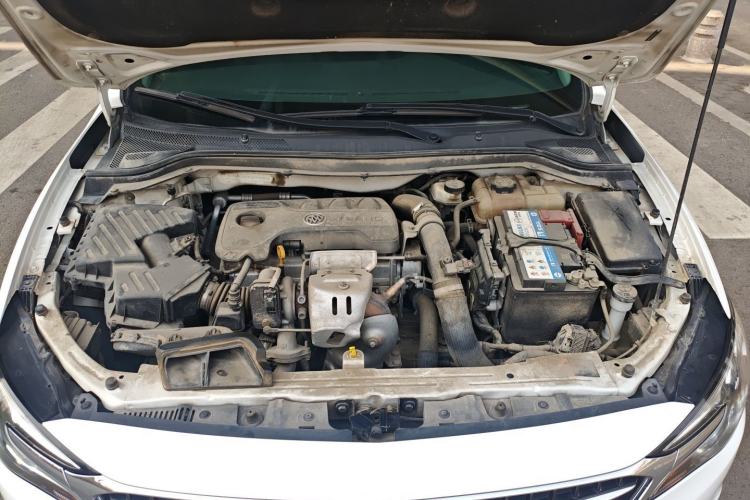 Used Buick GT 2018 18T Automatic Elite Model Engine Bay