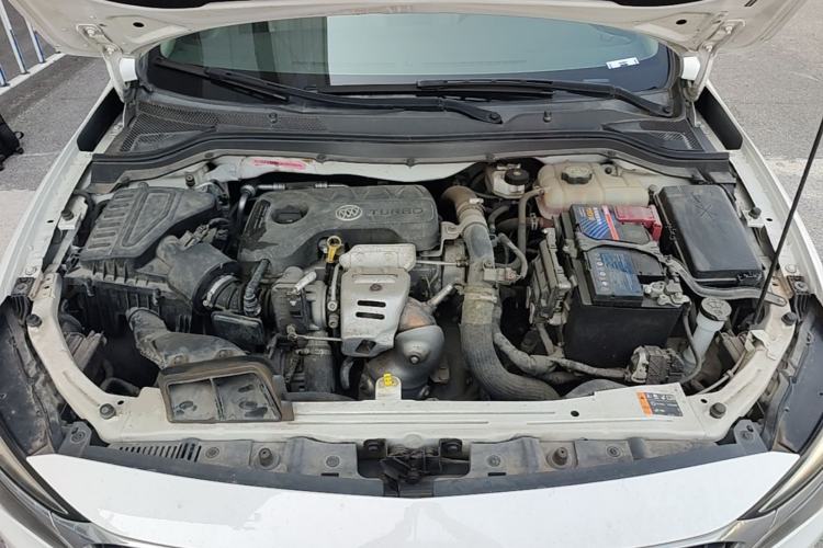 Used Buick GT 2018 15T Manual Elite Version China V Standard Engine Bay