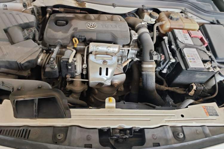 Used Buick GT 2018 18T Automatic Elite Model Engine Bay